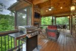 Woodsong - Outdoor fireplace/grill/entertainment area 